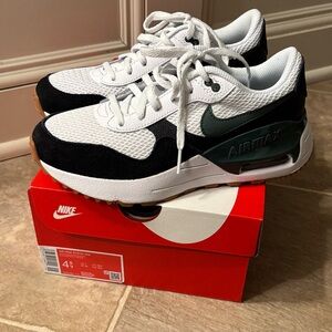 Nike Kids Sneakers - Black, White, and Green